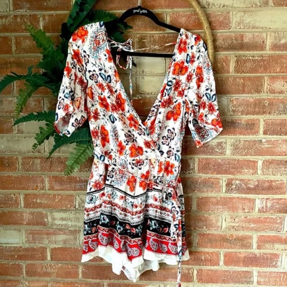 NWT Francesca’s Boho Romper - Picture 2 of 4